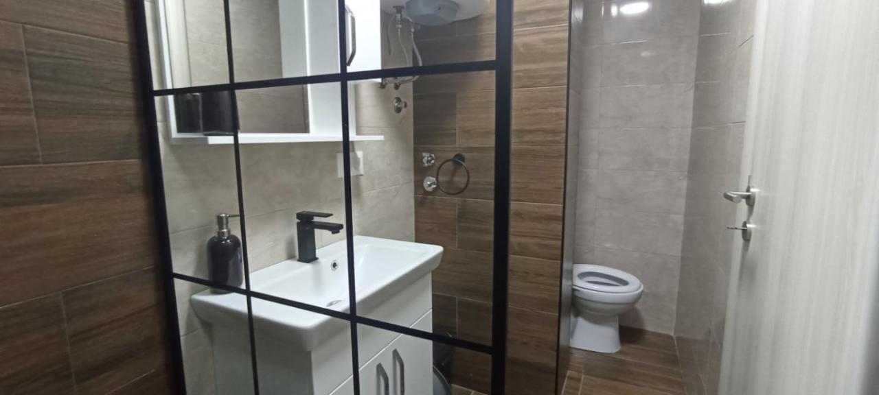 Holiday Apartament Three Ni Kültér fotó