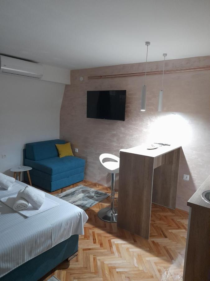 Holiday Apartament Three Ni Kültér fotó