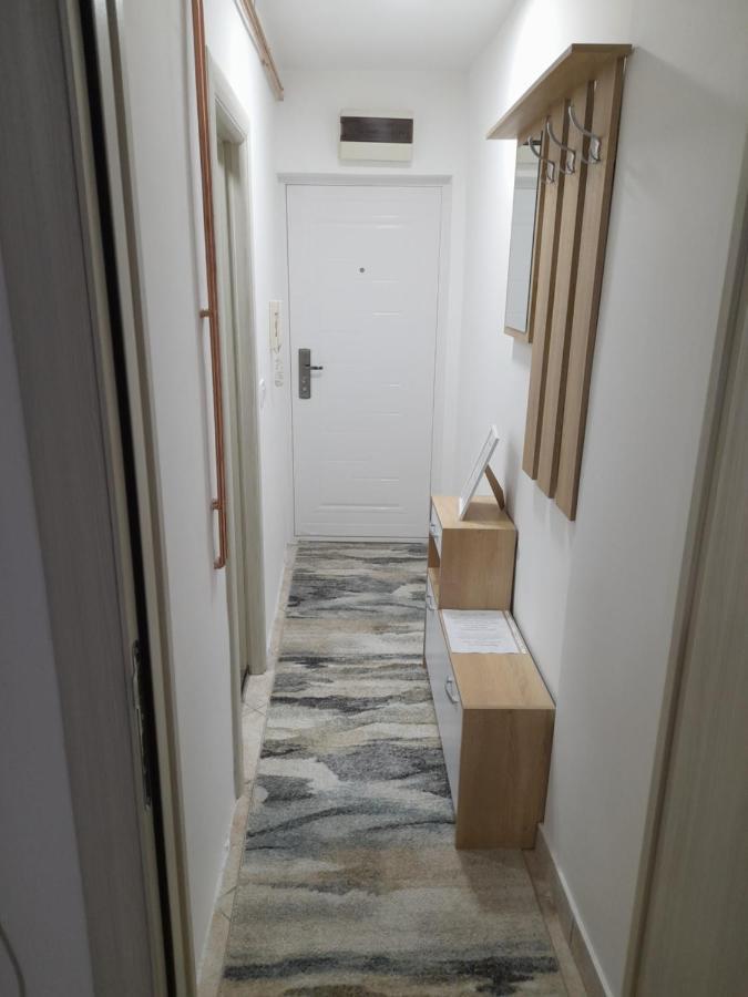 Holiday Apartament Three Ni Kültér fotó